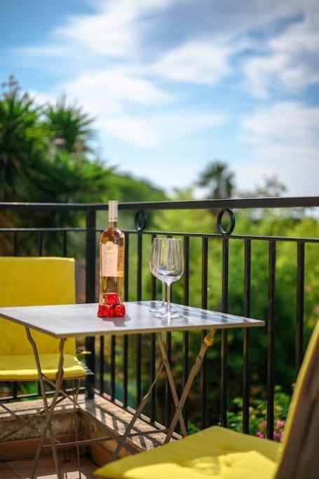 La Villa Julia - Calme - Spacieux - Parking Prive - Climatisation Mentone Esterno foto