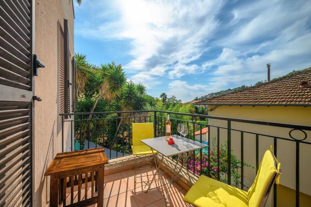 La Villa Julia - Calme - Spacieux - Parking Prive - Climatisation Mentone Esterno foto